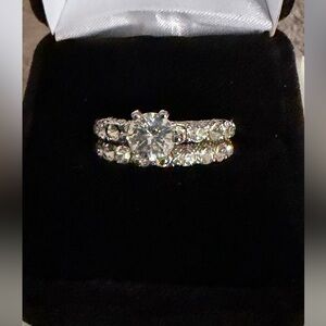 Elegant Women's Wedding Ring Set Size 5-1/2